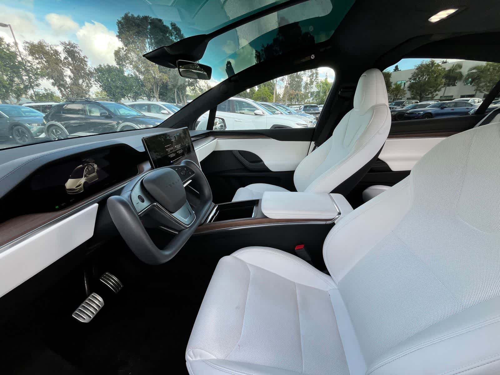 Thumbnail: 2023 Tesla Model X - 6