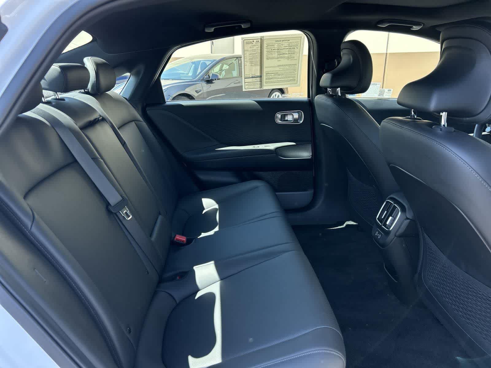 Thumbnail: 2025 Hyundai Ioniq 6 - 33