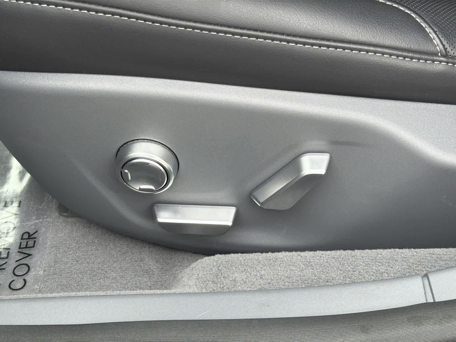 Thumbnail: 2024 Lucid Air - 25