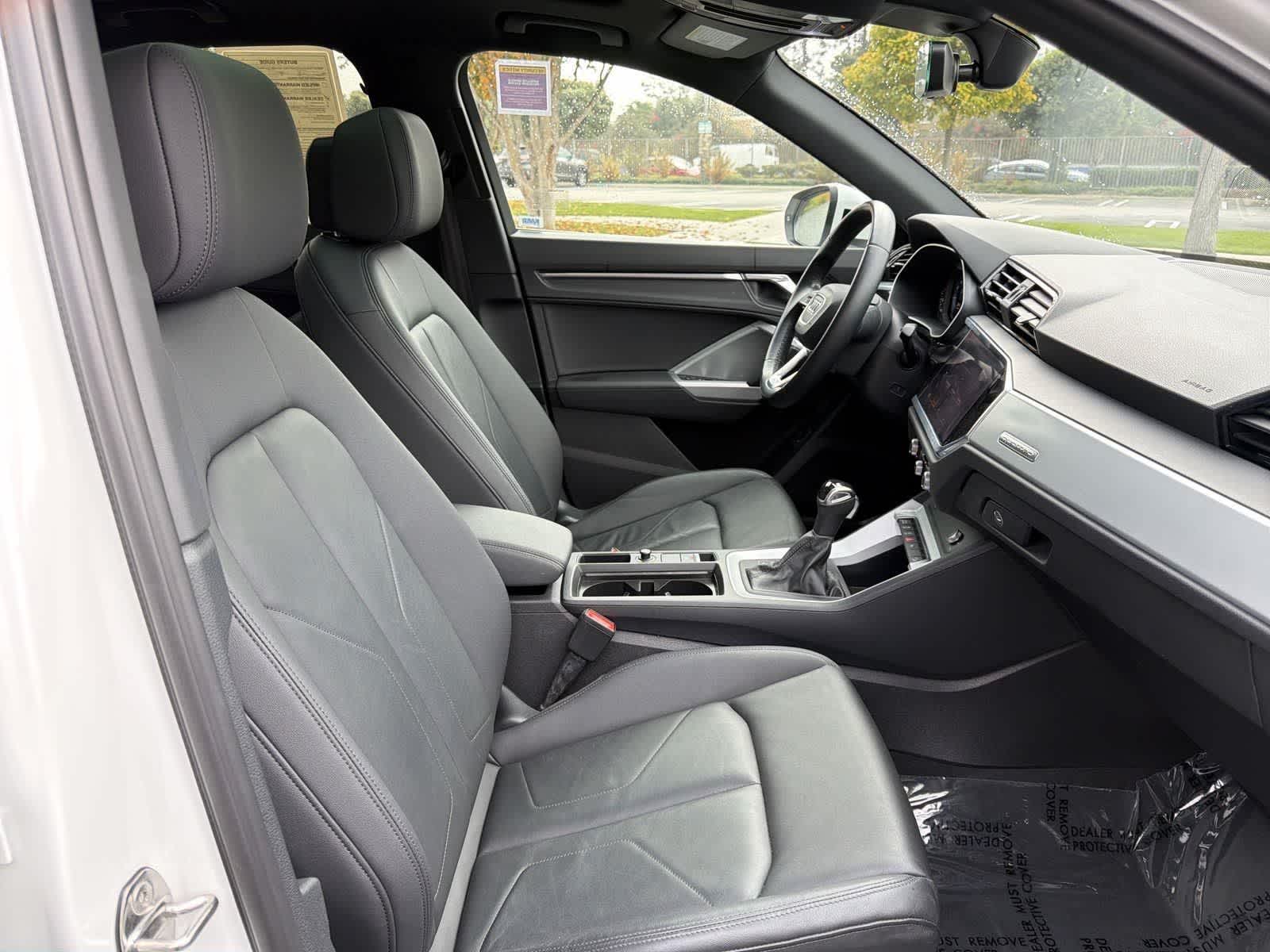 Thumbnail: 2021 Audi Q3 - 36