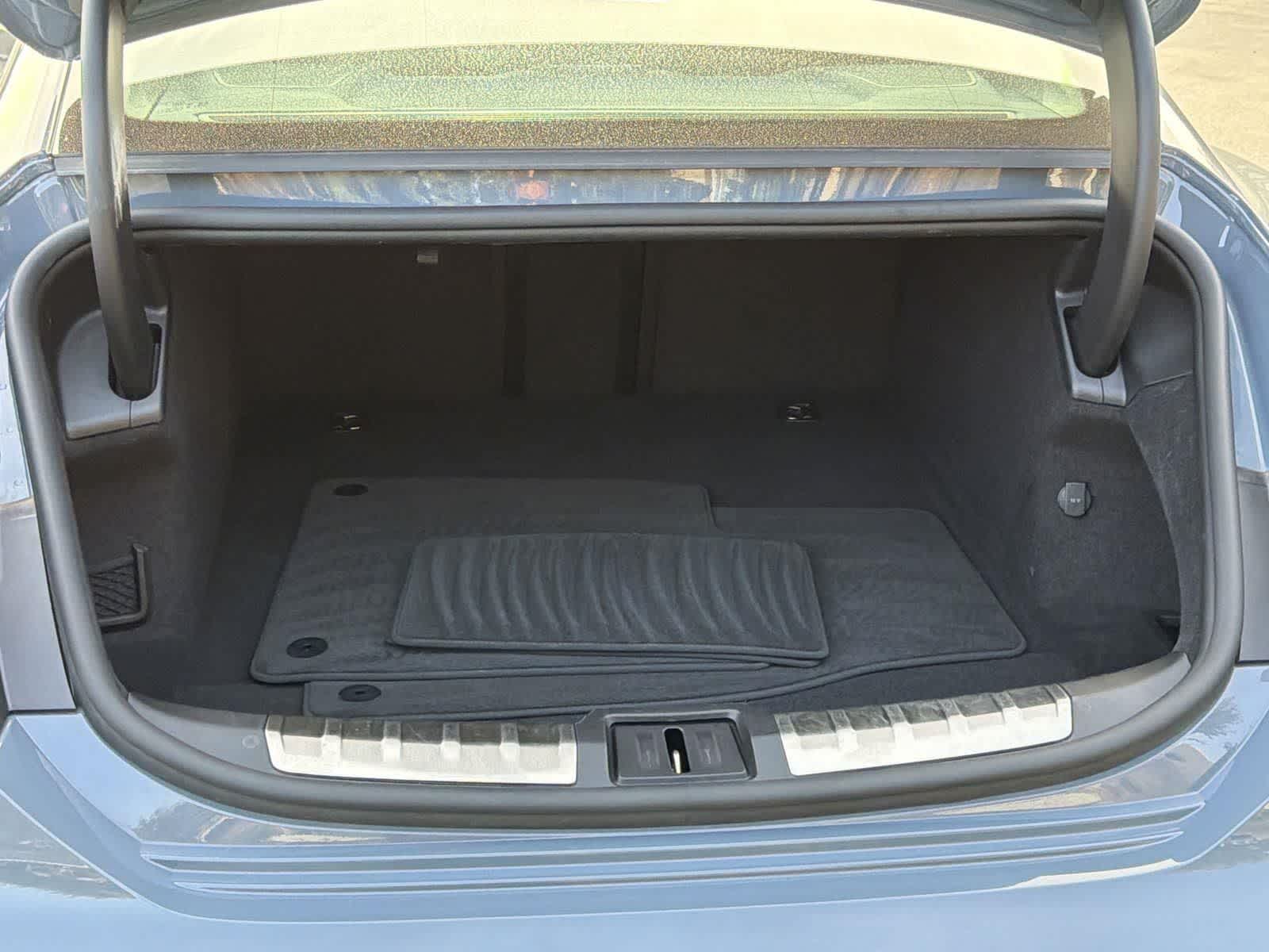 Thumbnail: 2023 Audi e-tron GT - 31