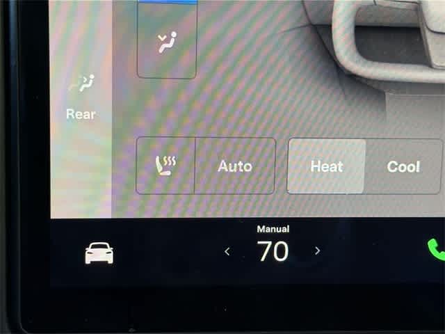 Thumbnail: 2022 Tesla Model X - 21