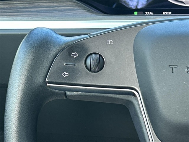 Thumbnail: 2022 Tesla Model X - 16