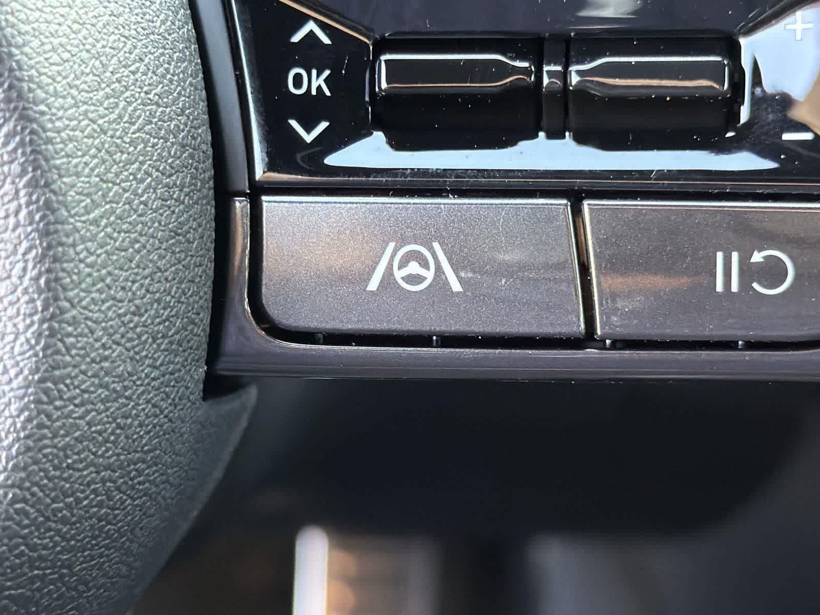 Thumbnail: 2025 Hyundai Elantra - 21