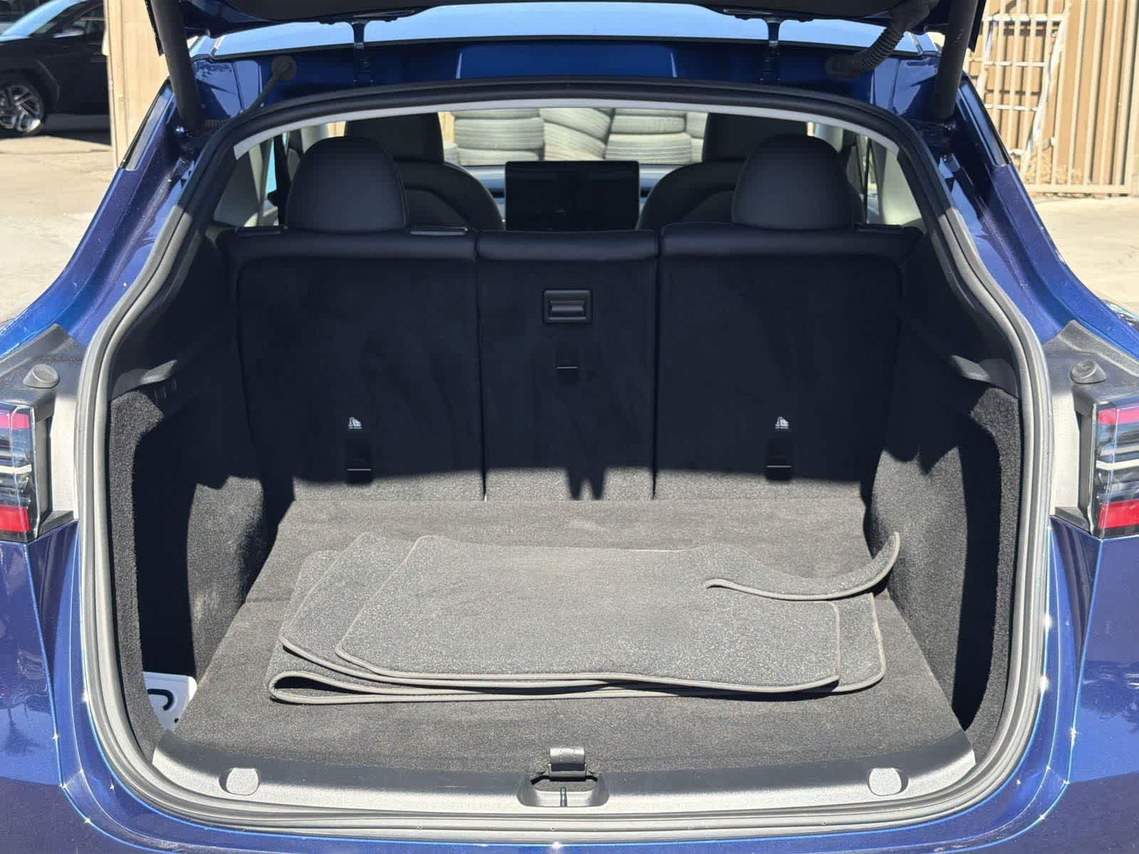 Thumbnail: 2024 Tesla Model Y - 31