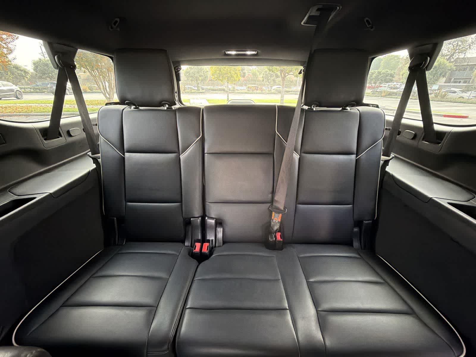 Thumbnail: 2023 Cadillac Escalade - 32