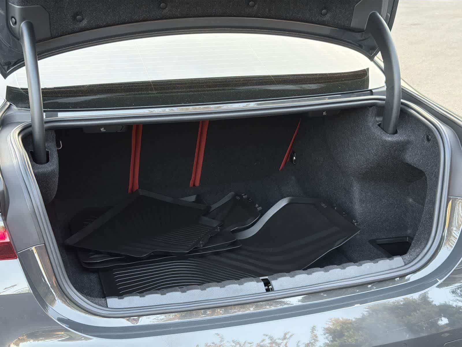 Thumbnail: 2024 BMW M4 - 27