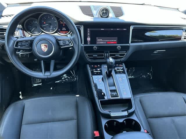 Thumbnail: 2022 Porsche Macan - 13