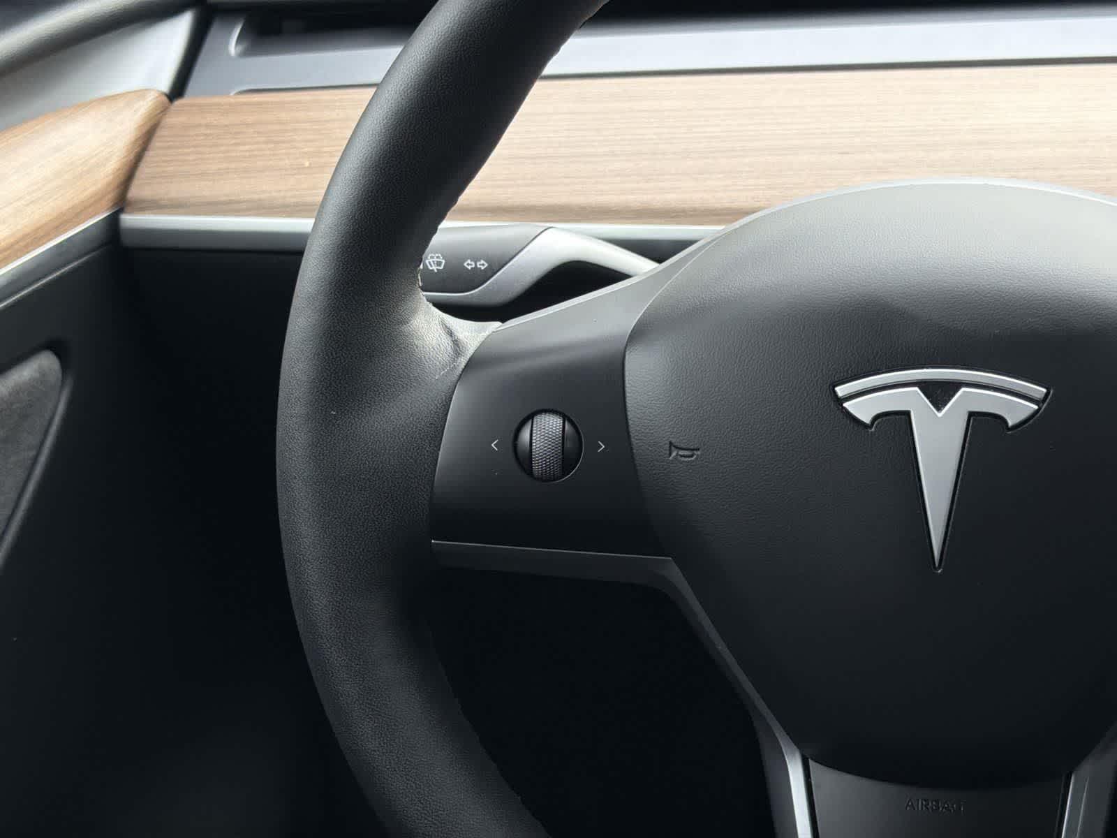 Thumbnail: 2025 Tesla Model Y - 12