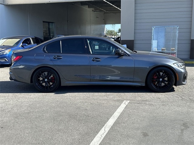 Thumbnail: 2021 BMW 3 Series - 3