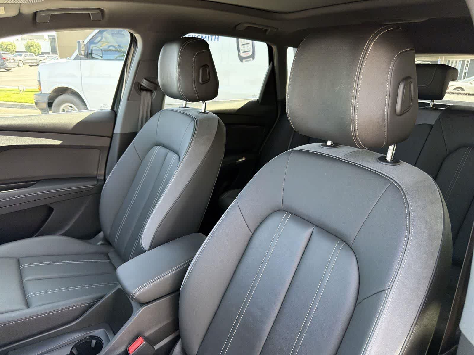 Thumbnail: 2023 Audi Q4 e-tron - 27