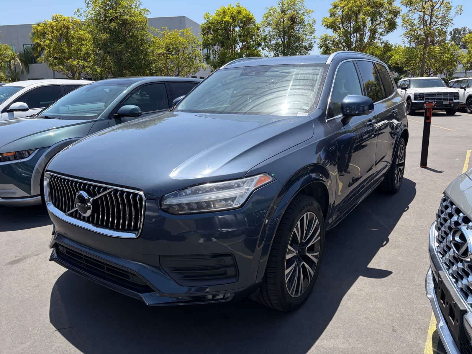2020 Volvo XC90 T5 Momentum FWD's photo