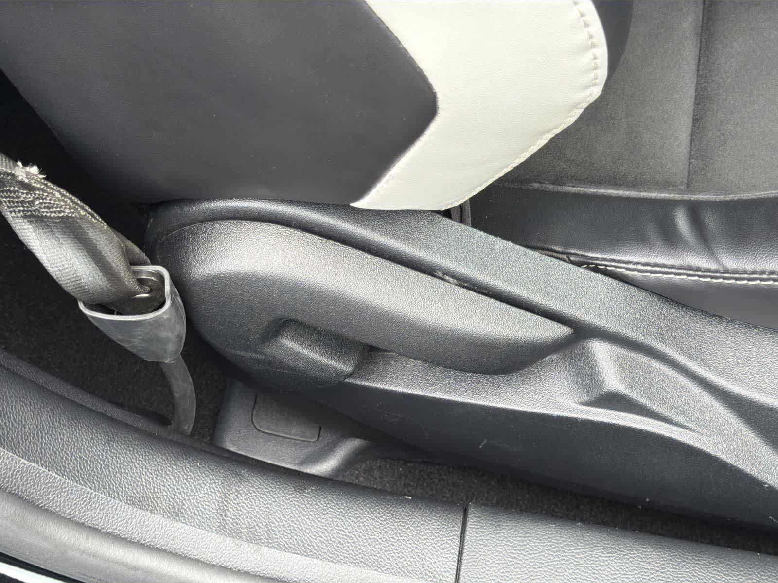 Thumbnail: 2020 Ford Mustang - 31