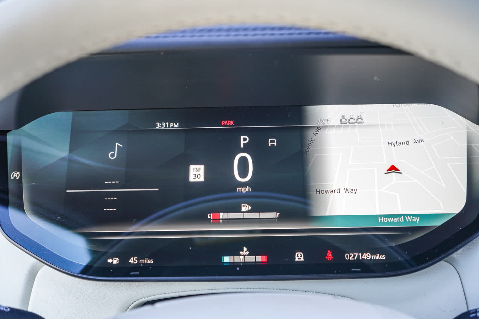 Thumbnail: 2023 Land Rover Range Rover - 26