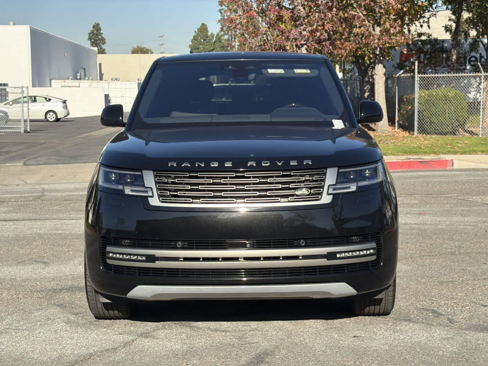 Thumbnail: 2023 Land Rover Range Rover - 2
