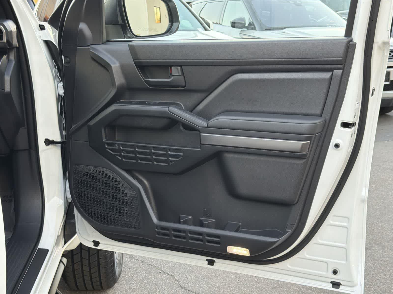 Thumbnail: 2025 Toyota 4Runner - 33