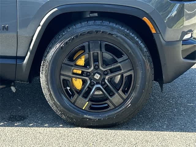 Thumbnail: 2022 Rivian R1T - 9
