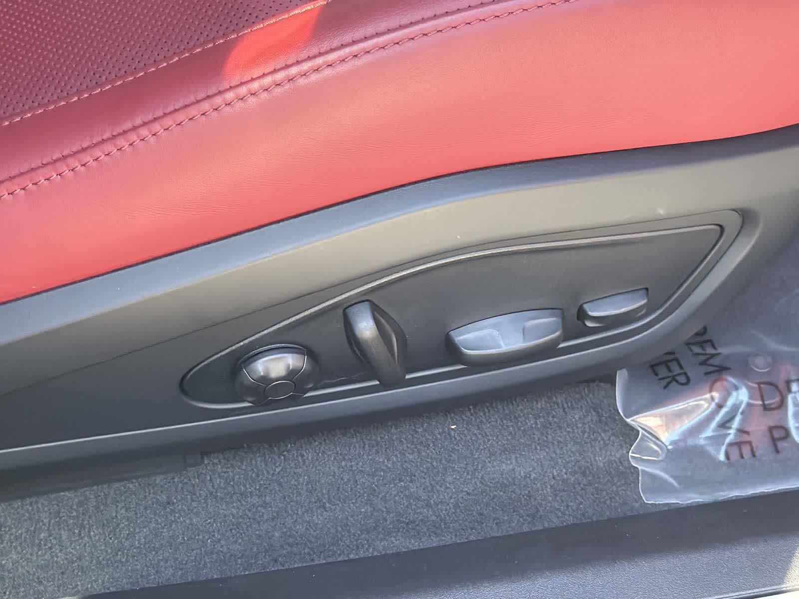 Thumbnail: 2022 Porsche Taycan - 35