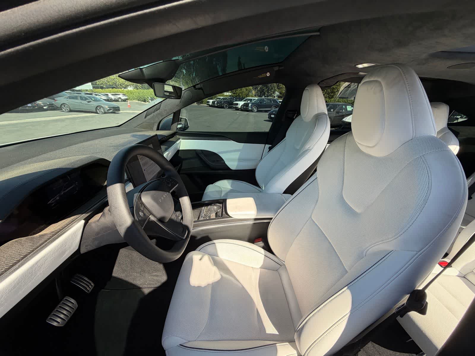 Thumbnail: 2023 Tesla Model X - 7