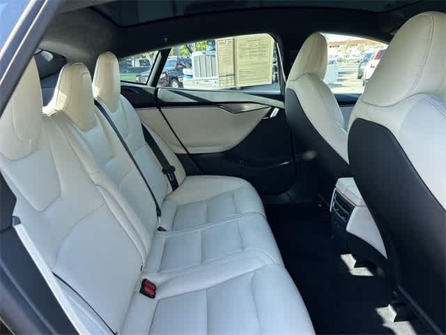 Thumbnail: 2020 Tesla Model S - 33