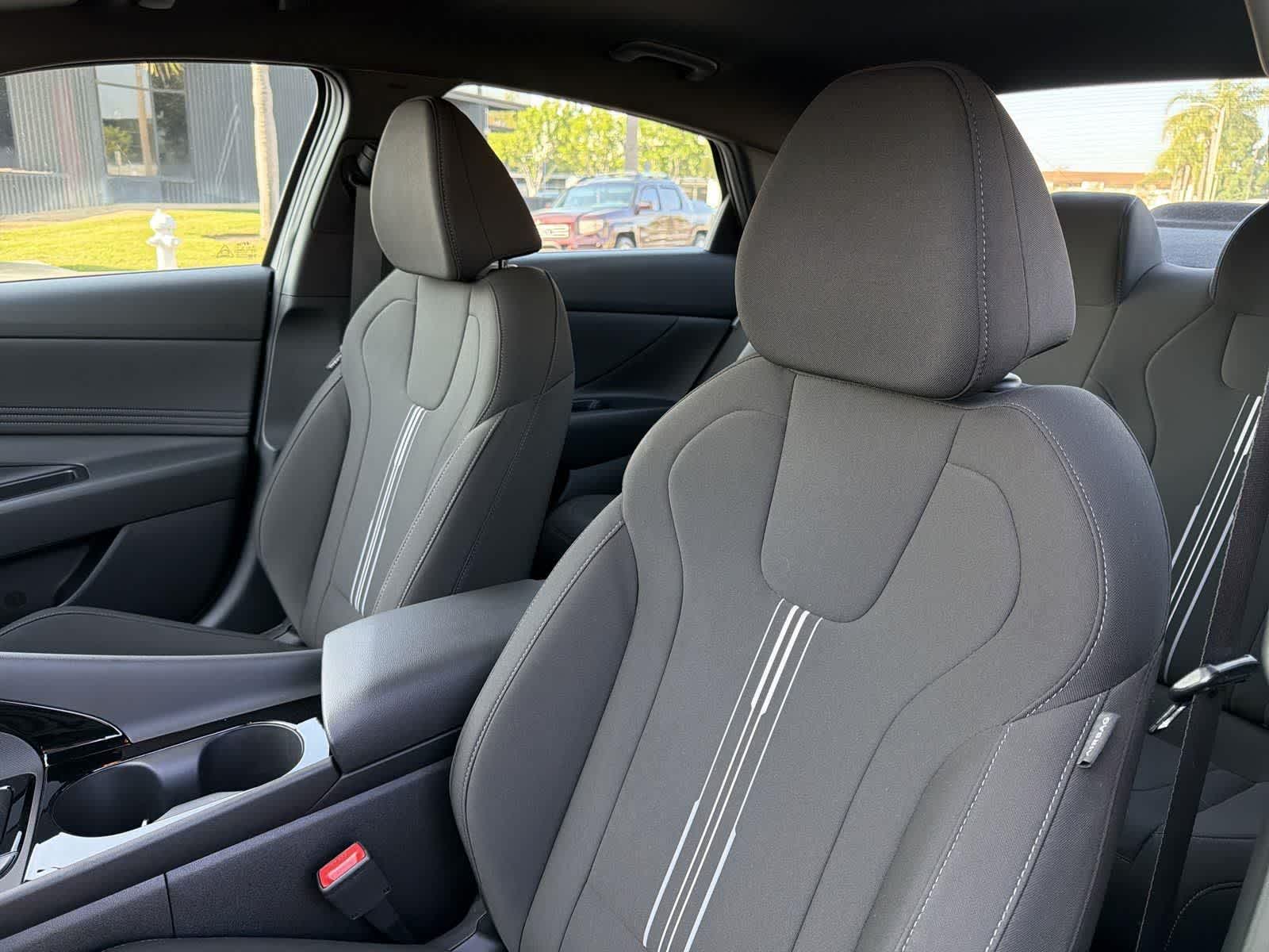 Thumbnail: 2025 Hyundai Elantra - 26