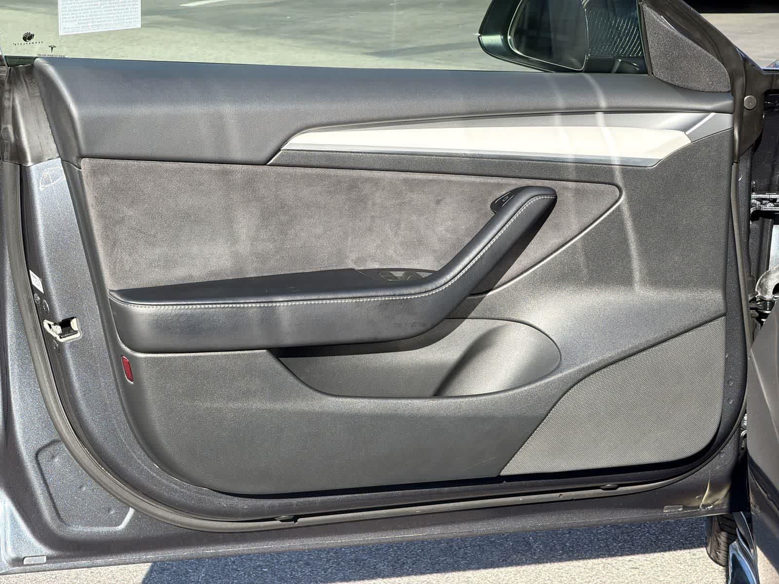 Thumbnail: 2022 Tesla Model 3 - 22