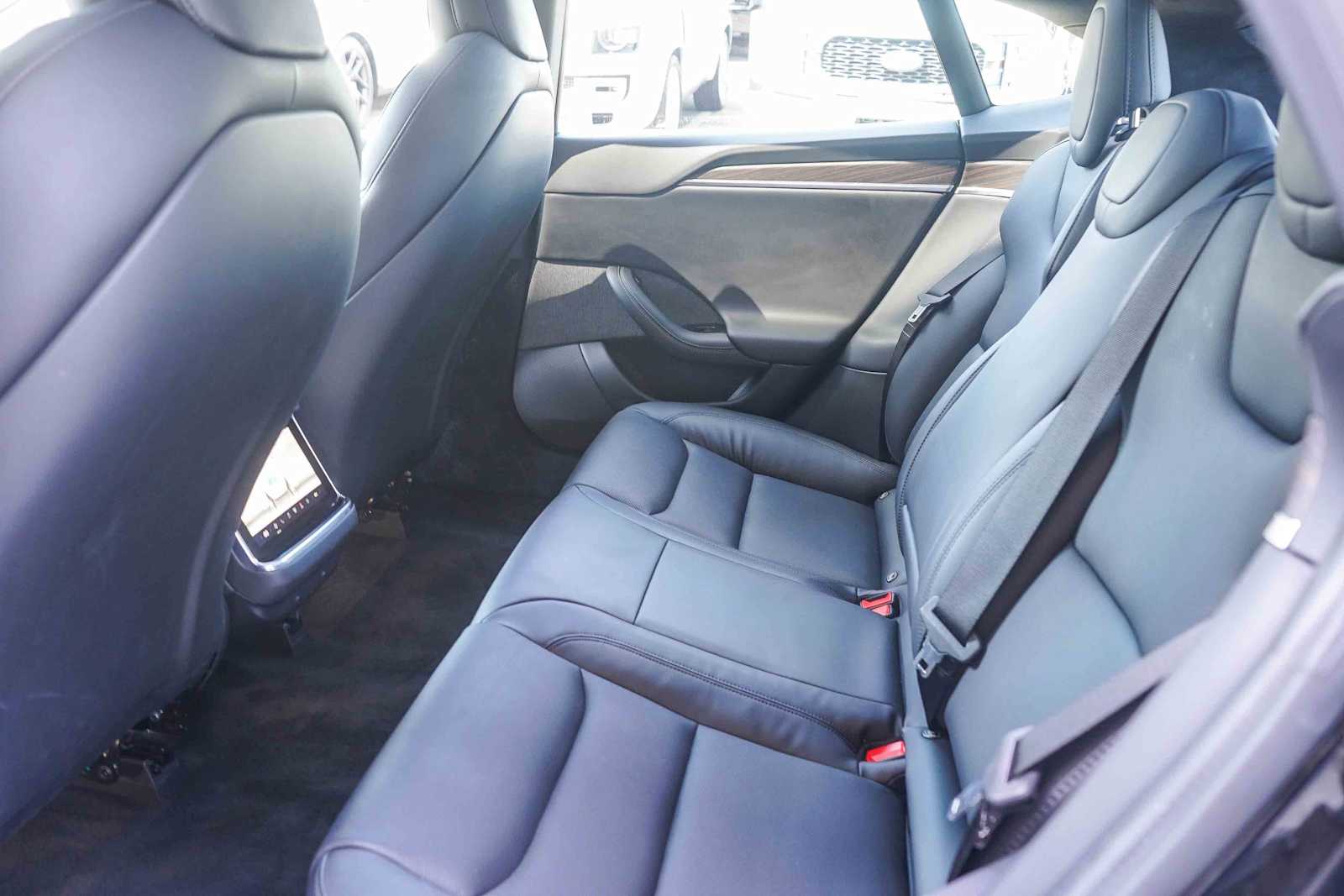 Thumbnail: 2022 Tesla Model S - 17