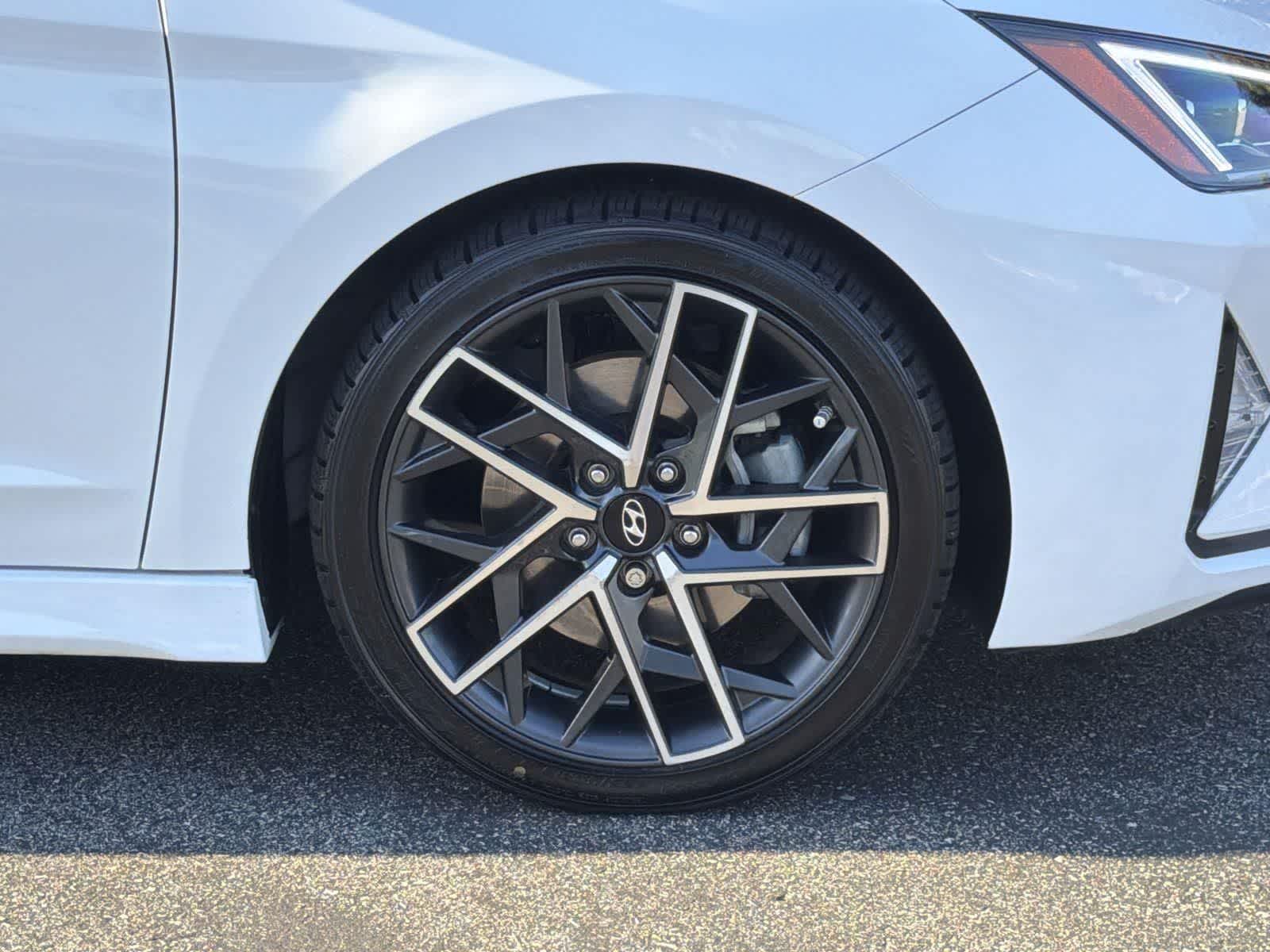 Thumbnail: 2020 Hyundai Elantra - 38