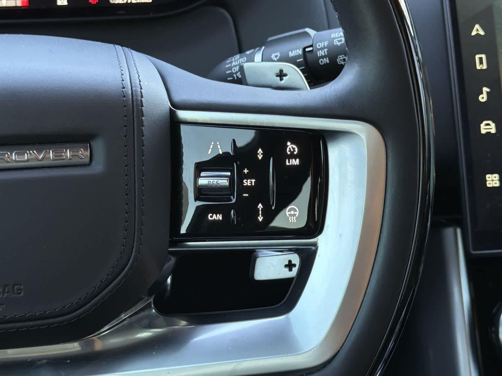 Thumbnail: 2023 Land Rover Range Rover - 14