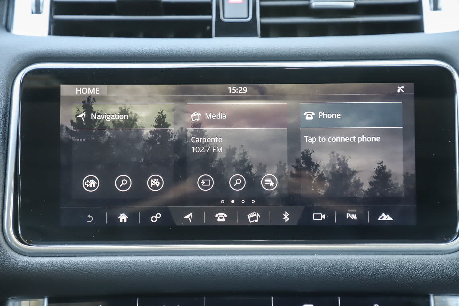 Thumbnail: 2022 Land Rover Range Rover Sport - 16