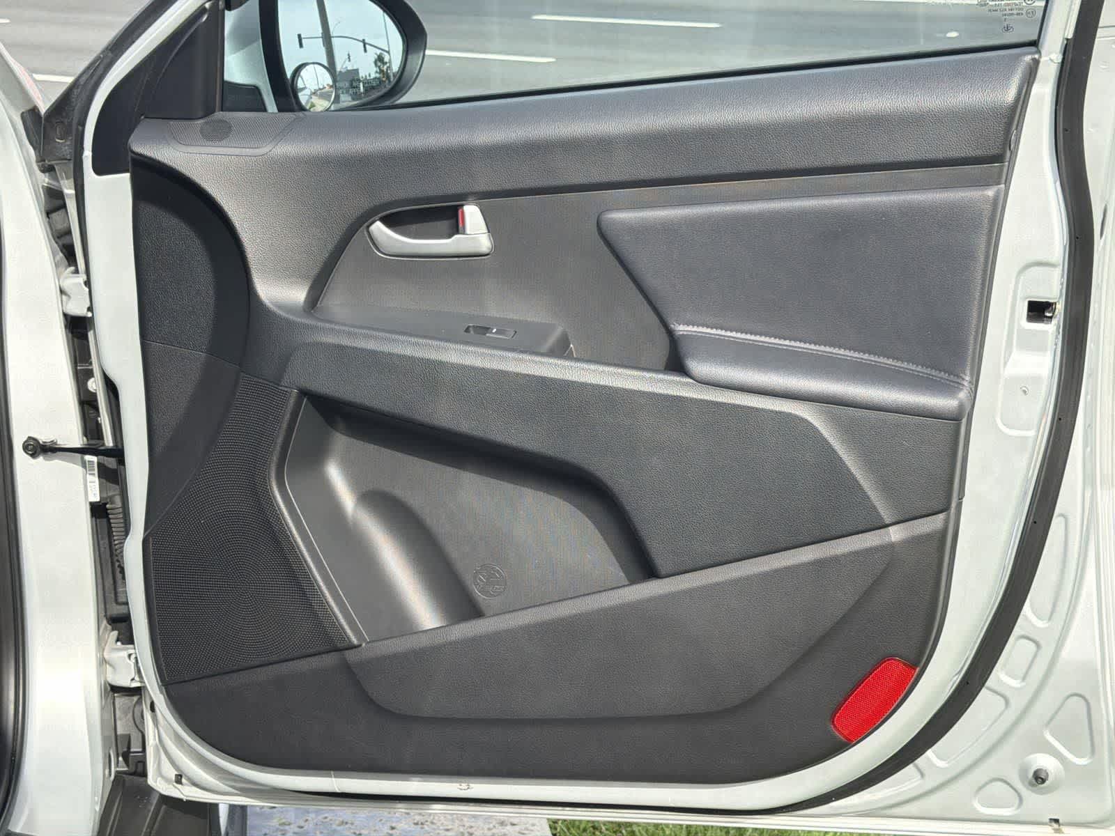 Thumbnail: 2013 Kia Sportage - 29