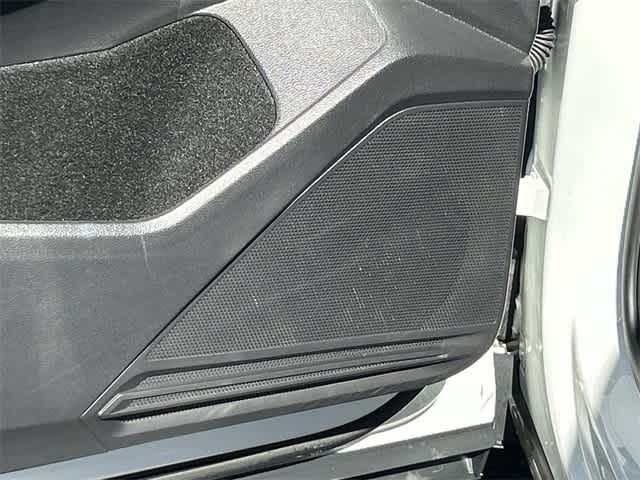 Thumbnail: 2021 Volkswagen Tiguan - 24
