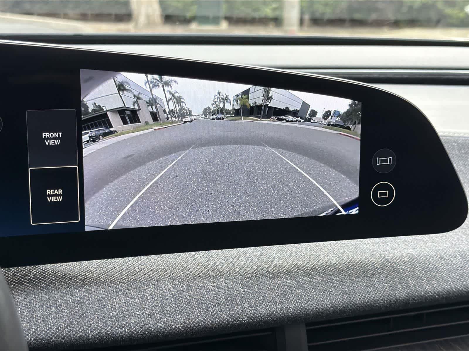 Thumbnail: 2024 Lucid Air - 18