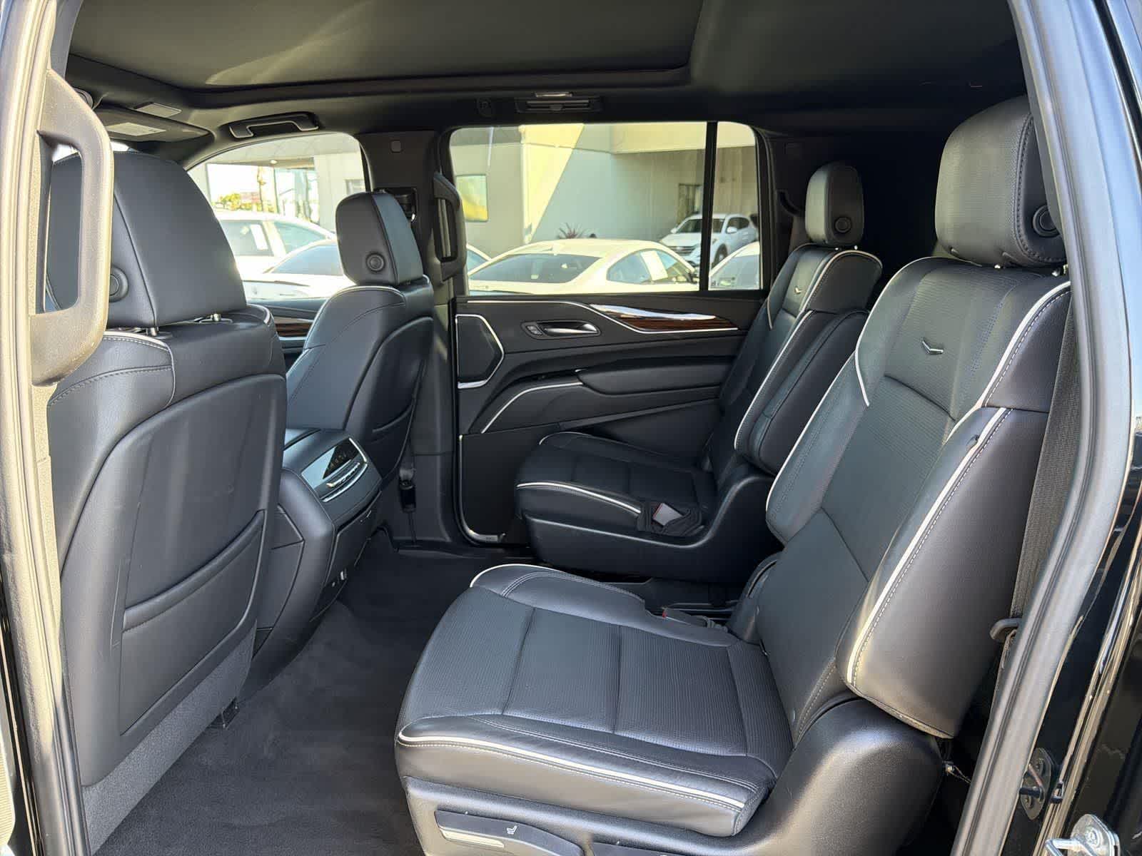 Thumbnail: 2023 Cadillac Escalade - 28