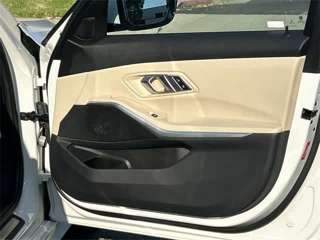 Thumbnail: 2019 BMW 3 Series - 37