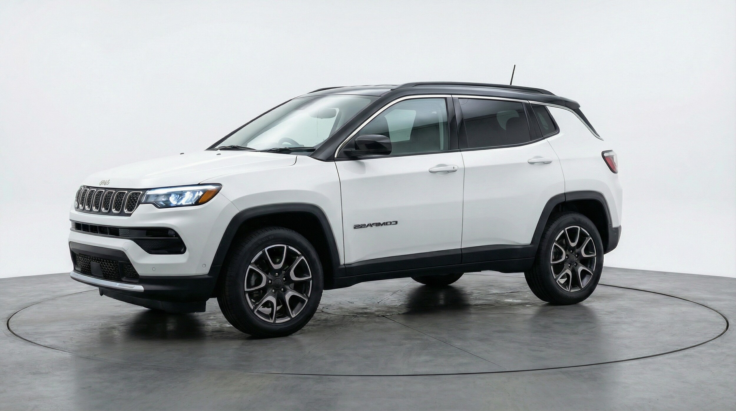 Thumbnail: 2025 Jeep Compass - 3