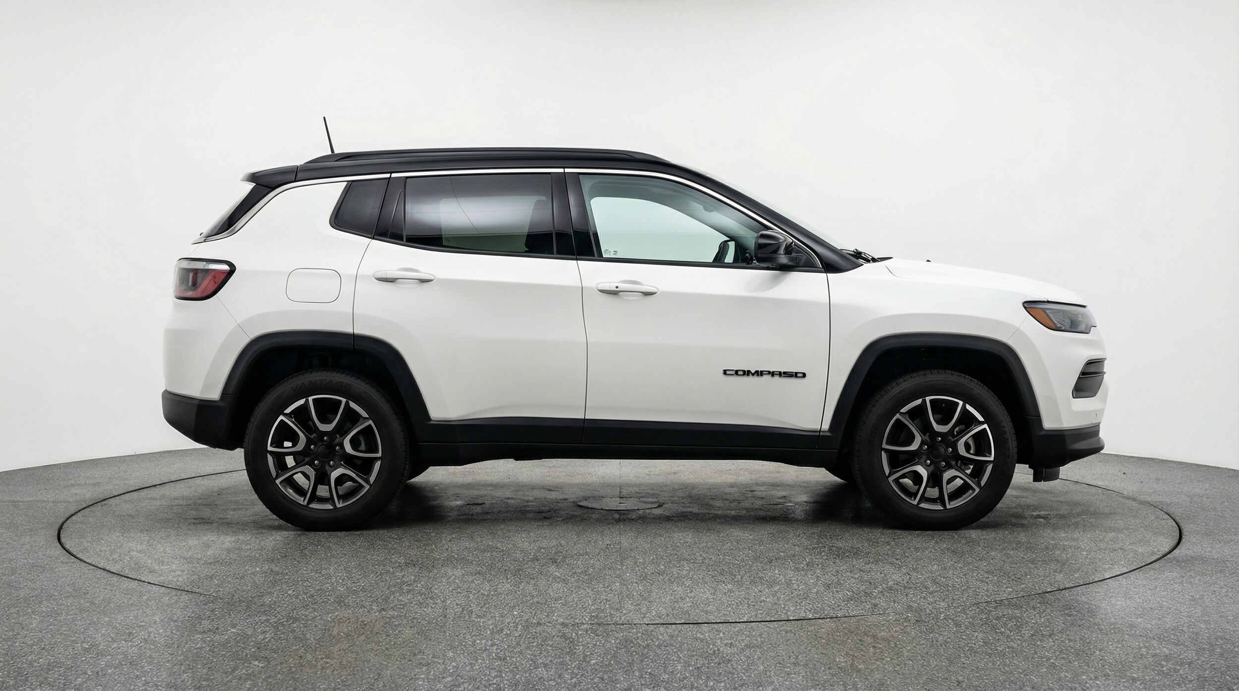 Thumbnail: 2025 Jeep Compass - 8