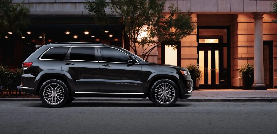 2018 Jeep Grand Cherokee Side Black Exterior 2018 Jeep Grand Cherokee Side Black Exterior