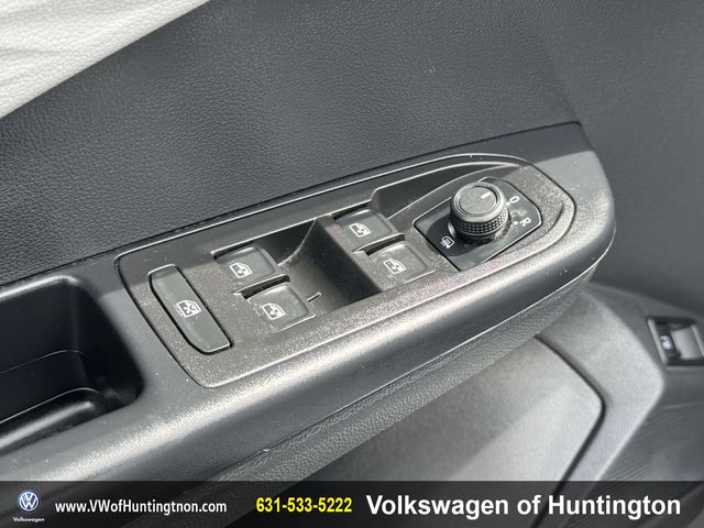 2023 Volkswagen Taos S - Photo 16