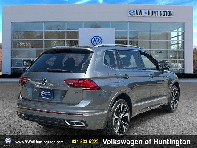 2022 Volkswagen Tiguan SEL Premium R-Line photo 2