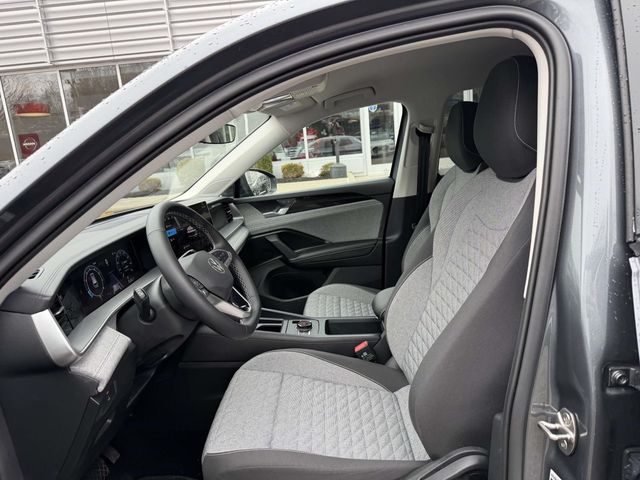 2025 Volkswagen Tiguan S - Photo 14