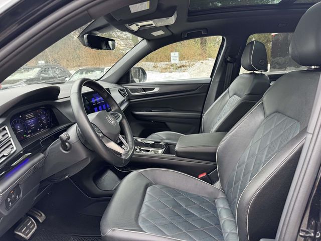 2025 Volkswagen Atlas Cross Sport SEL Premium R-LINE - Photo 14