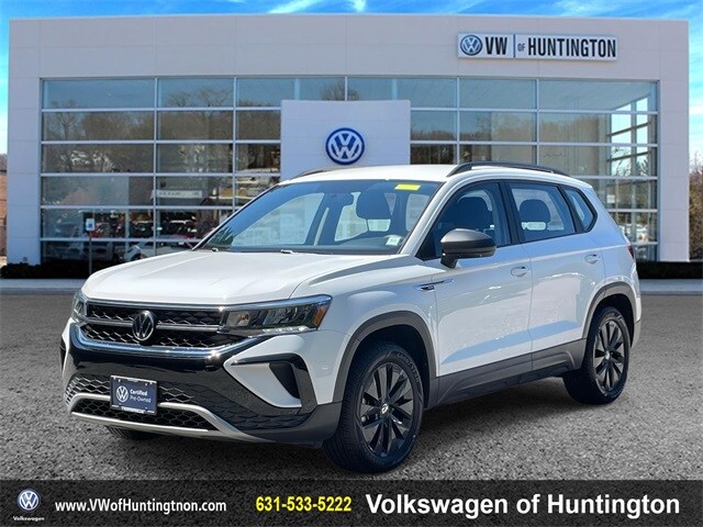 2022 Volkswagen Taos S photo 2
