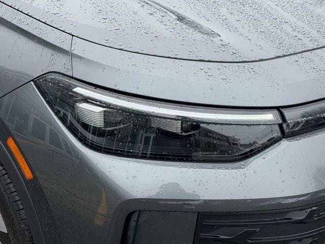2025 Volkswagen Tiguan S - Photo 8