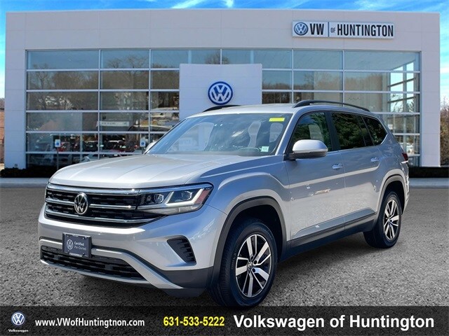 2022 Volkswagen Atlas SE photo 2