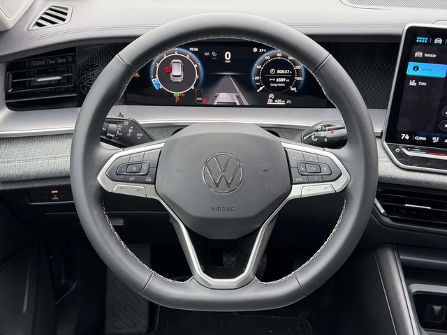 2025 Volkswagen Tiguan S - Photo 13