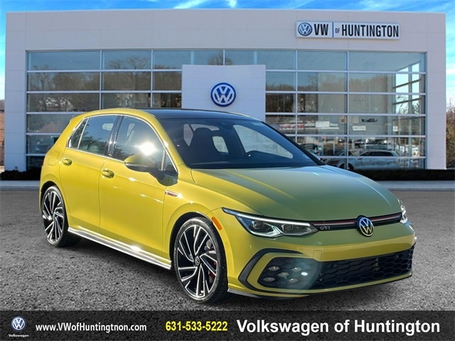 2022 Volkswagen Golf GTI Autobahn's photo