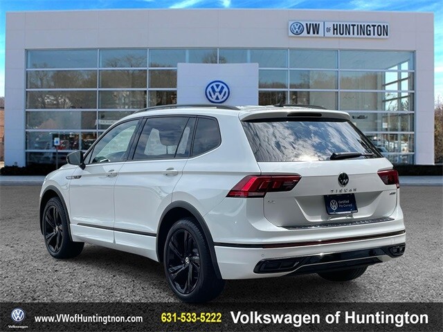 2023 Volkswagen Tiguan SE R-Line Black photo 3