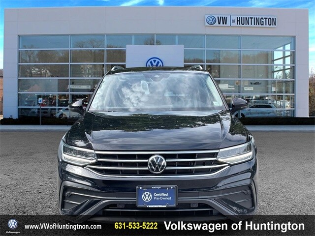 2022 Volkswagen Tiguan SE photo 2