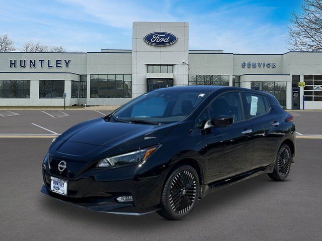 2023 Nissan Leaf SV Plus's photo